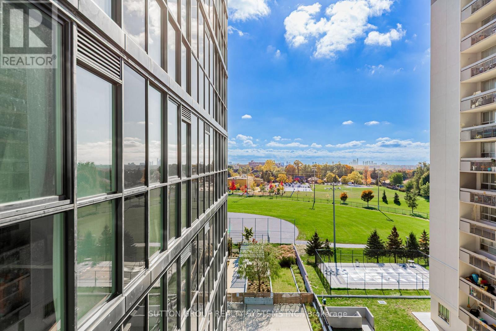 611 - 1461 Lawrence Avenue W, Toronto, ON - Outdoor With Balcony With Exterior