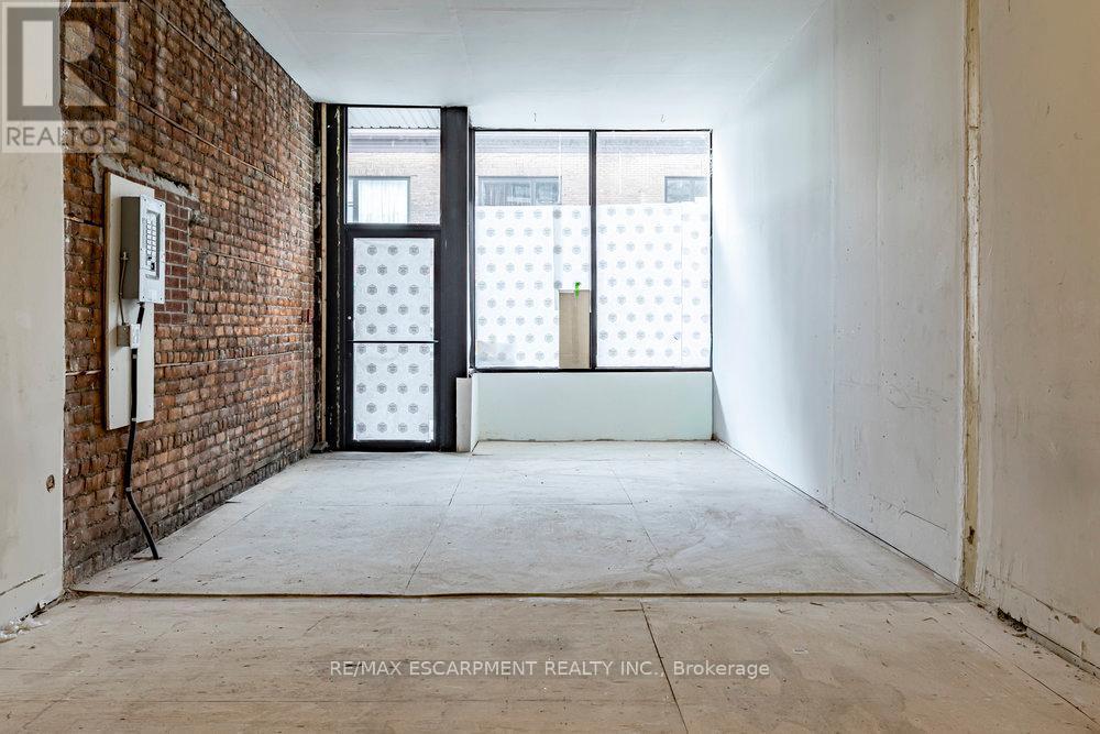 309 Barton Street E, Hamilton, ON