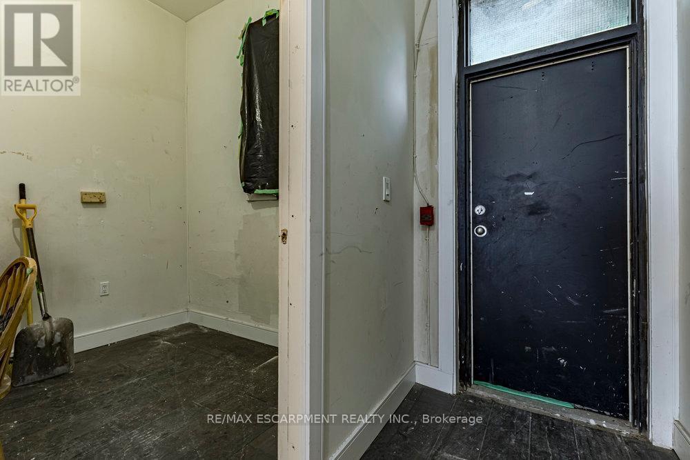 309 Barton Street E, Hamilton, ON