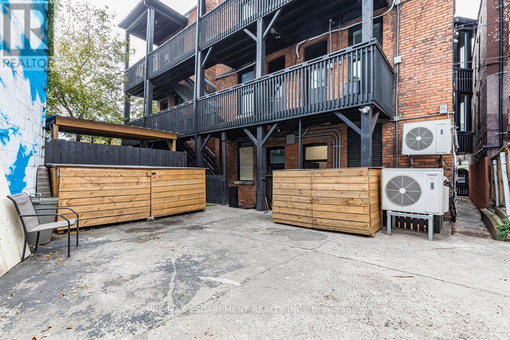 309 Barton Street E, Hamilton, ON