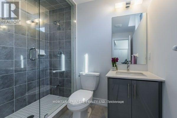 135 - 9580 Islington Avenue, Vaughan, ON - Indoor Photo Showing Bathroom