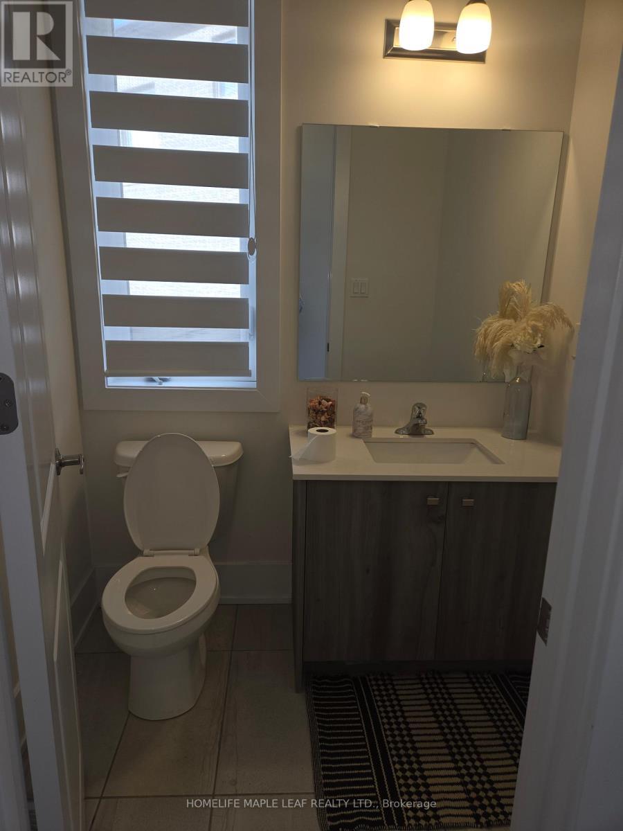 20 Spinland Street, Caledon, ON - Indoor Photo Showing Bathroom