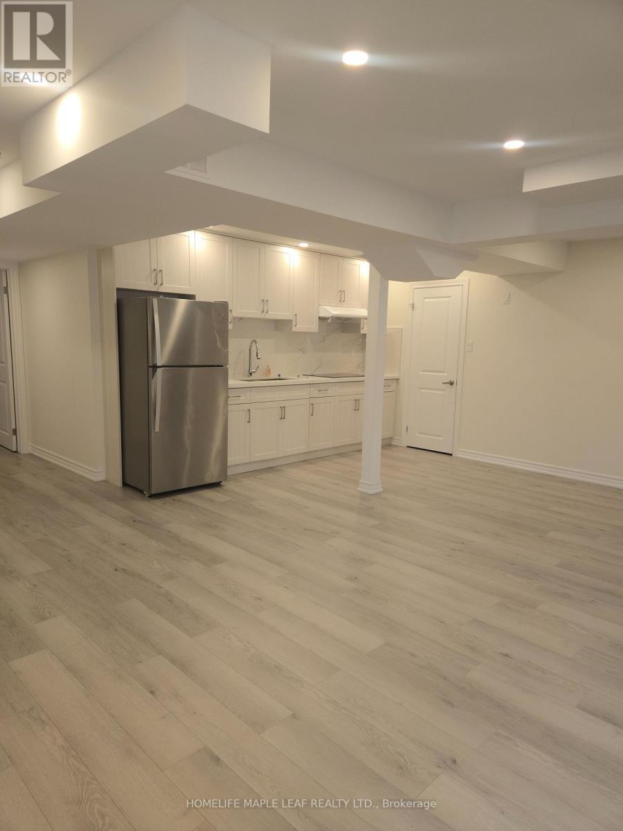 20 Spinland Street, Caledon, ON - Indoor