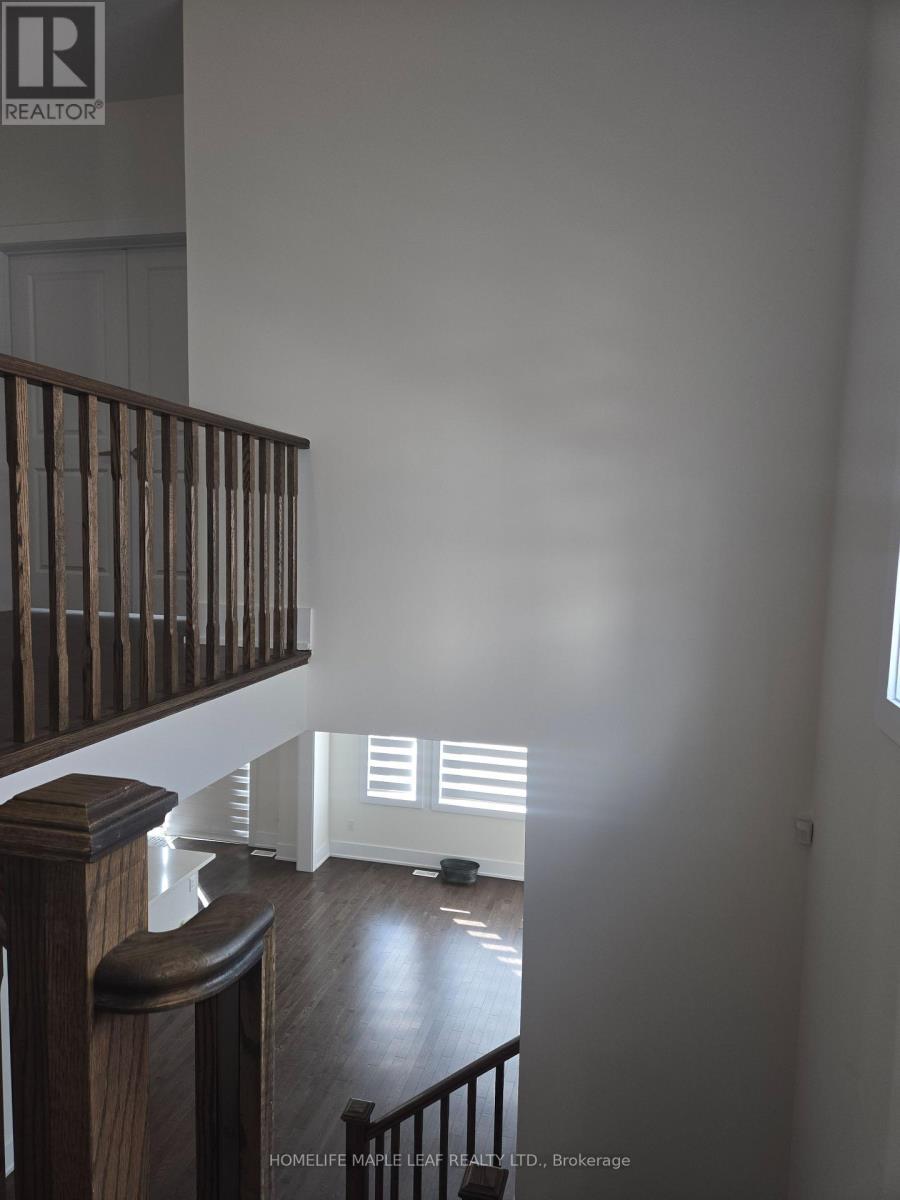 20 Spinland Street, Caledon, ON - Indoor Photo Showing Other Room