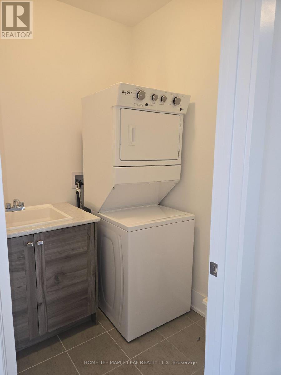 20 Spinland Street, Caledon, ON - Indoor Photo Showing Laundry Room