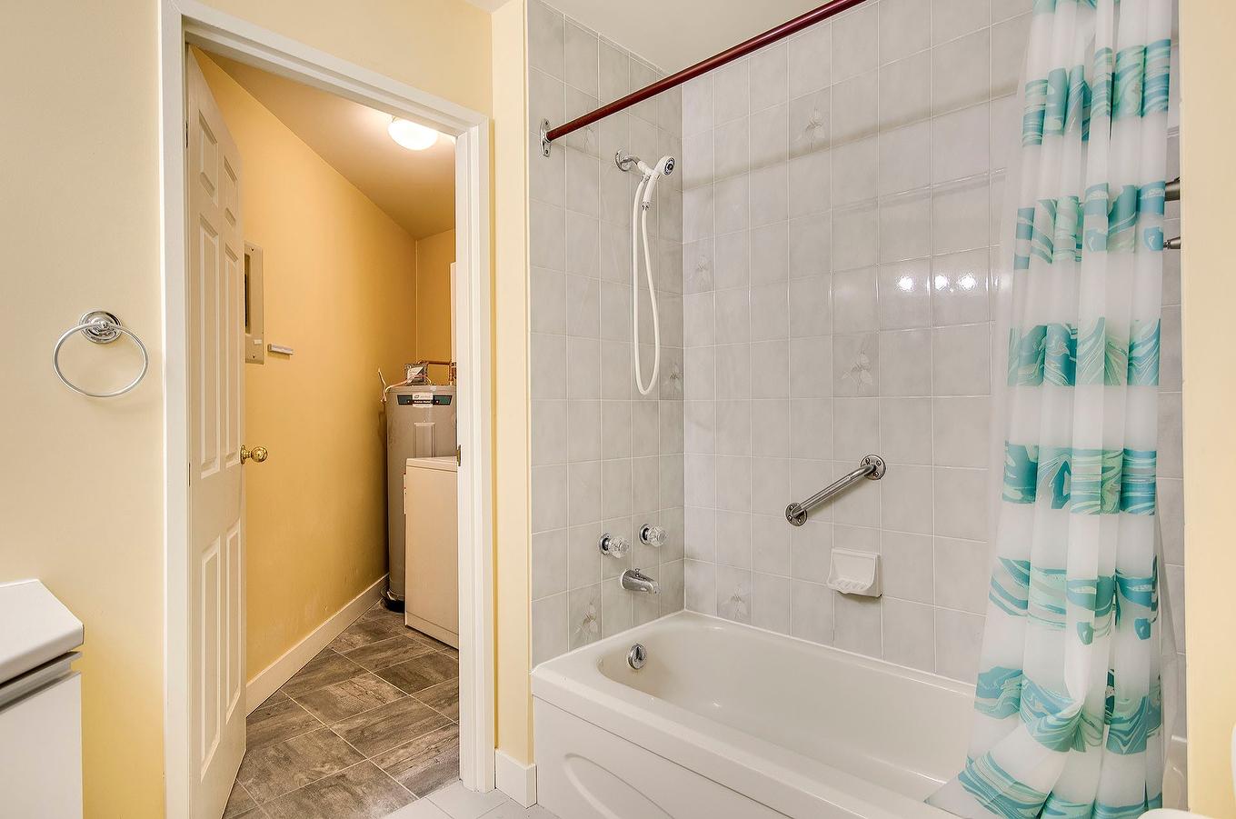 Bathroom - A-2-911 Rue Principale, Cowansville, QC - Indoor Photo Showing Bathroom