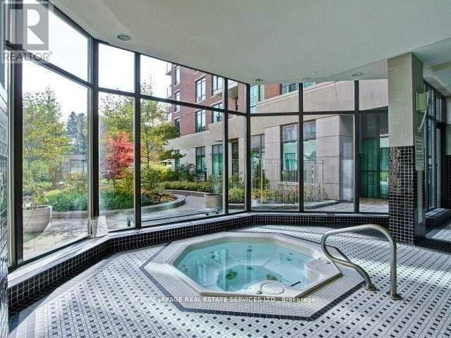 hot tub - 402 - 319 Merton Street, Toronto, ON - Indoor Photo Showing Other Room With In Ground Pool