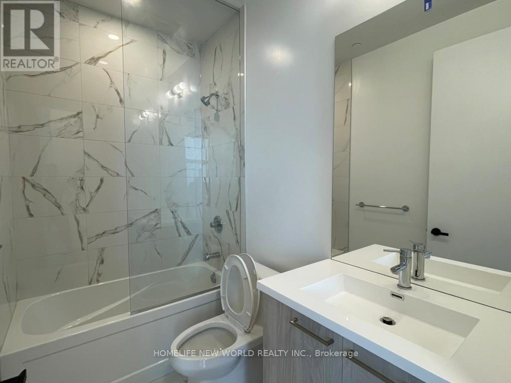 Ph106 - 225 Commerce Street, Vaughan, ON - Indoor Photo Showing Bathroom