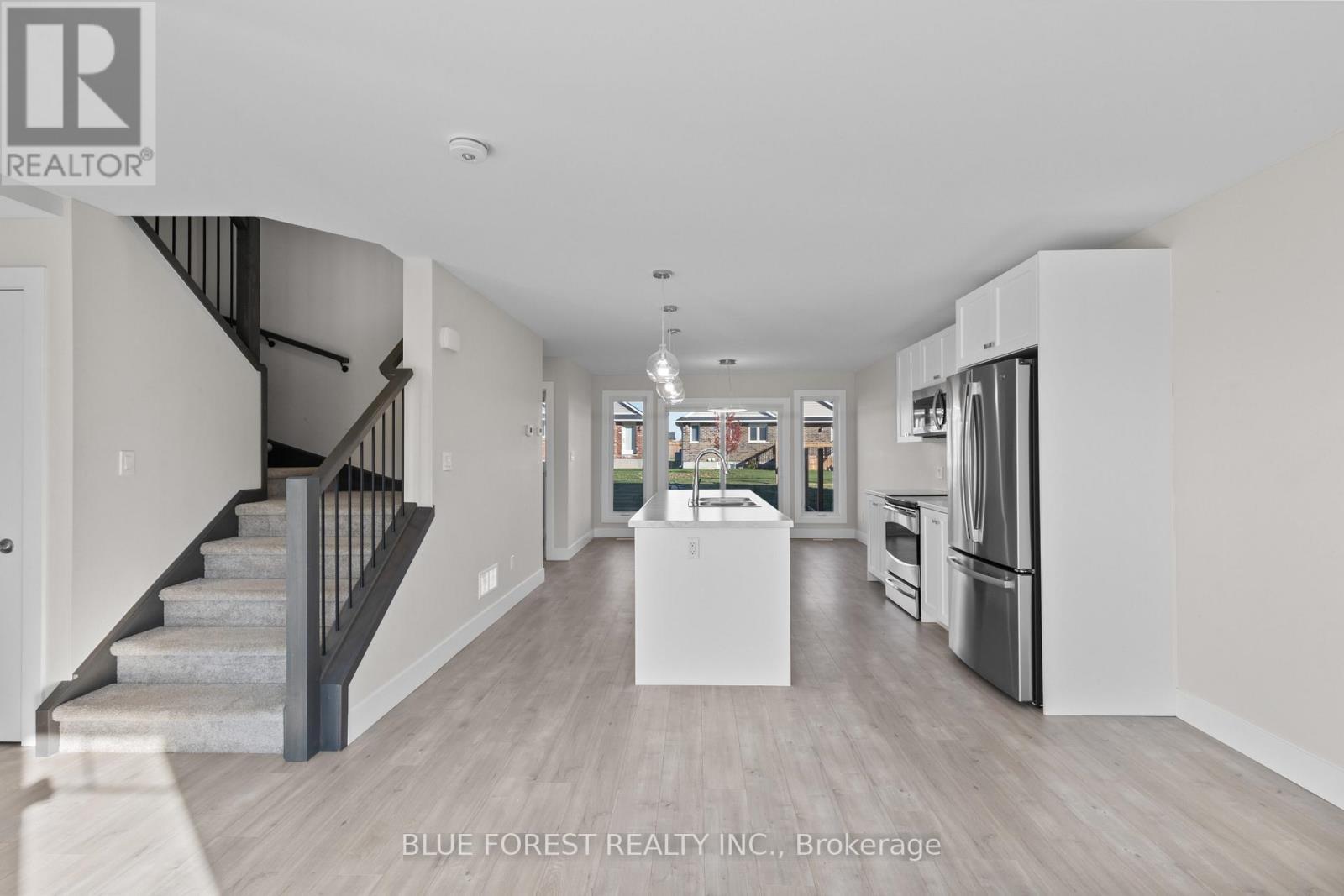 85 Acorn Trail, St. Thomas, ON - Indoor Photo Showing Other Room