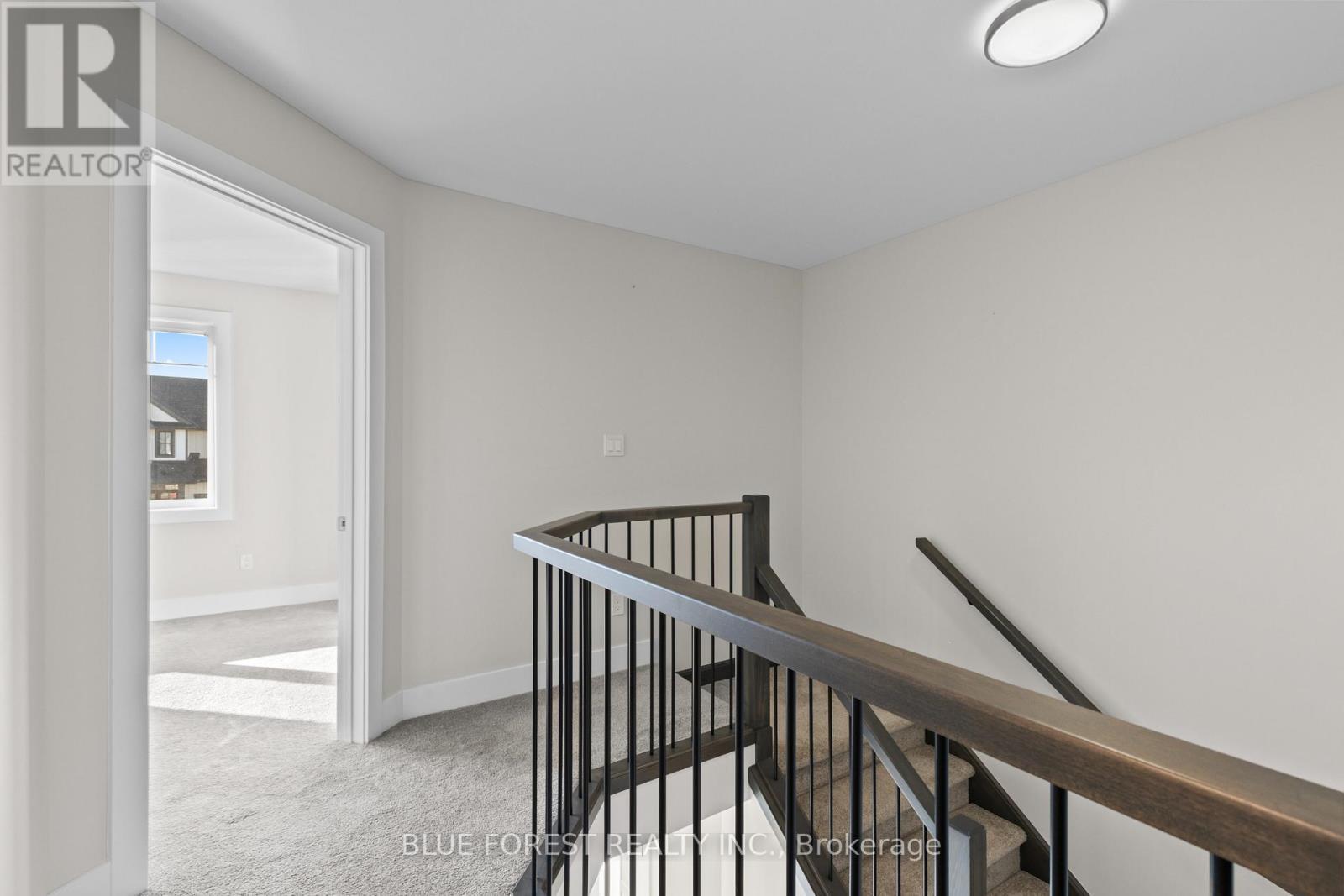 85 Acorn Trail, St. Thomas, ON - Indoor Photo Showing Other Room