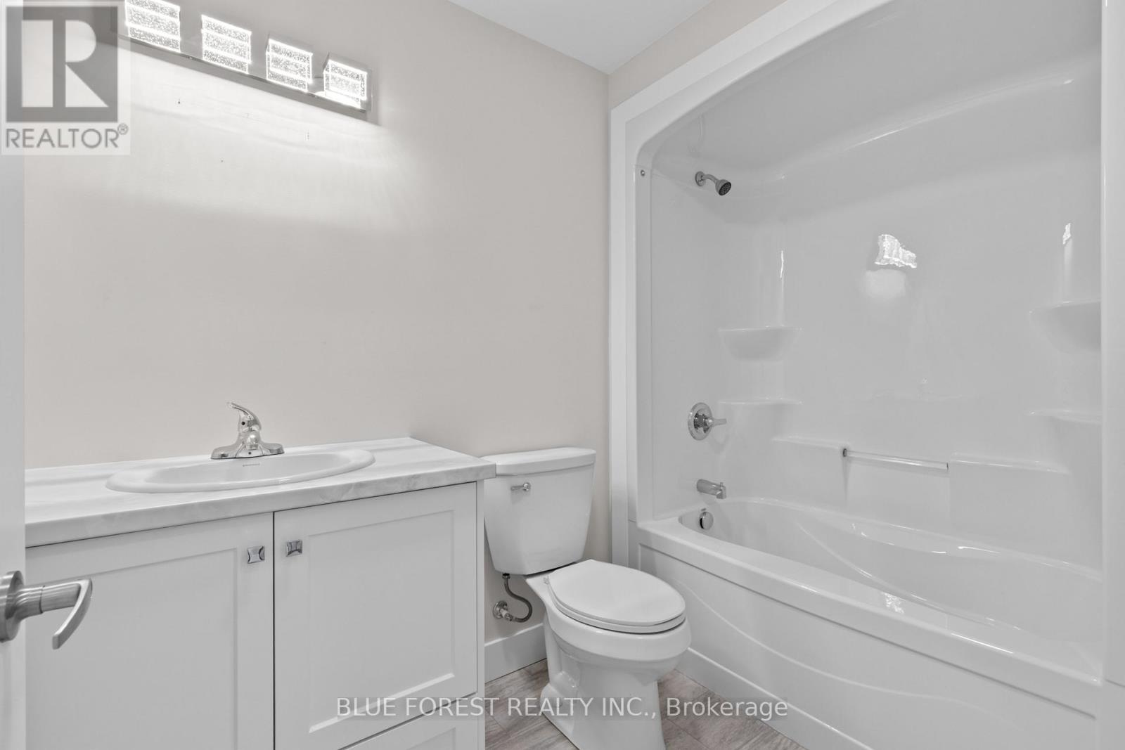 85 Acorn Trail, St. Thomas, ON - Indoor Photo Showing Bathroom