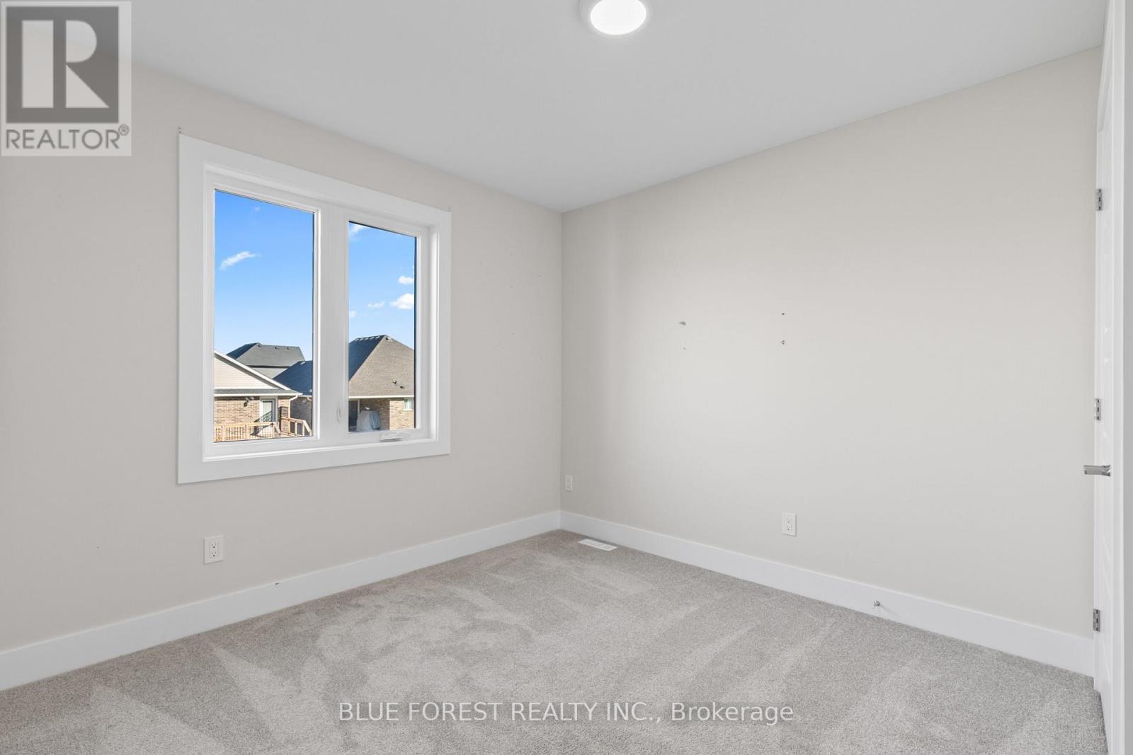 85 Acorn Trail, St. Thomas, ON - Indoor Photo Showing Other Room