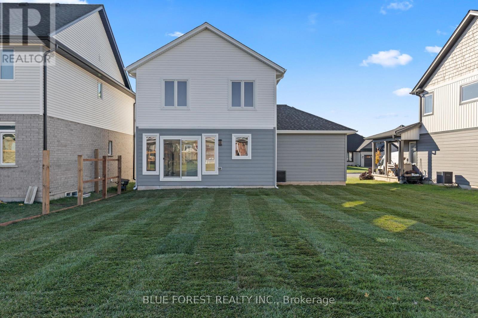 85 Acorn Trail, St. Thomas, ON - Outdoor With Exterior