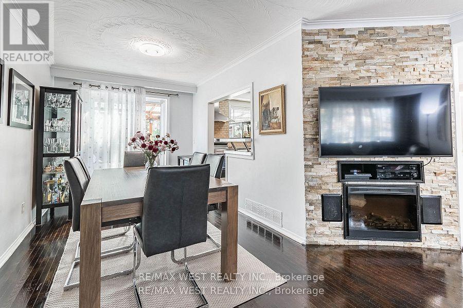 128 Mercury Road S, Toronto, ON - Indoor With Fireplace