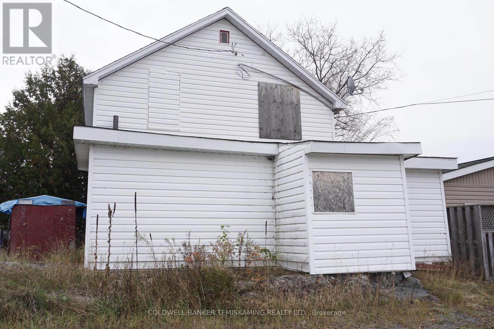 105 Jamieson Street, Cobalt, ON - Outdoor With Exterior