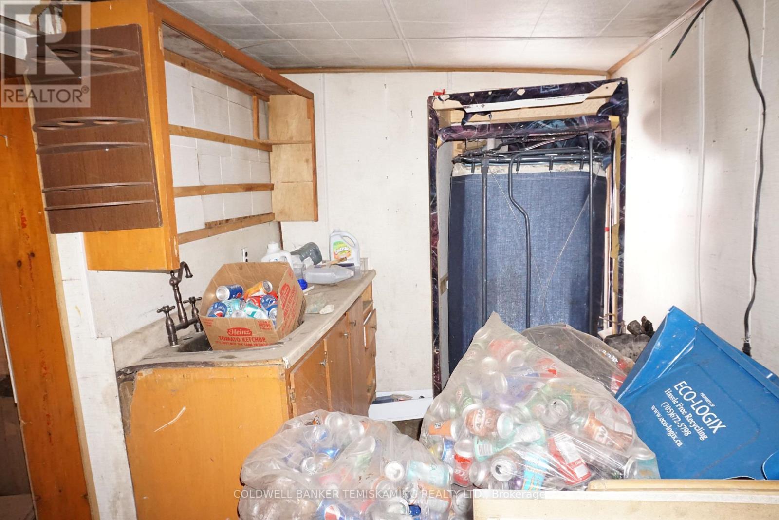 105 Jamieson Street, Cobalt, ON - Indoor Photo Showing Other Room