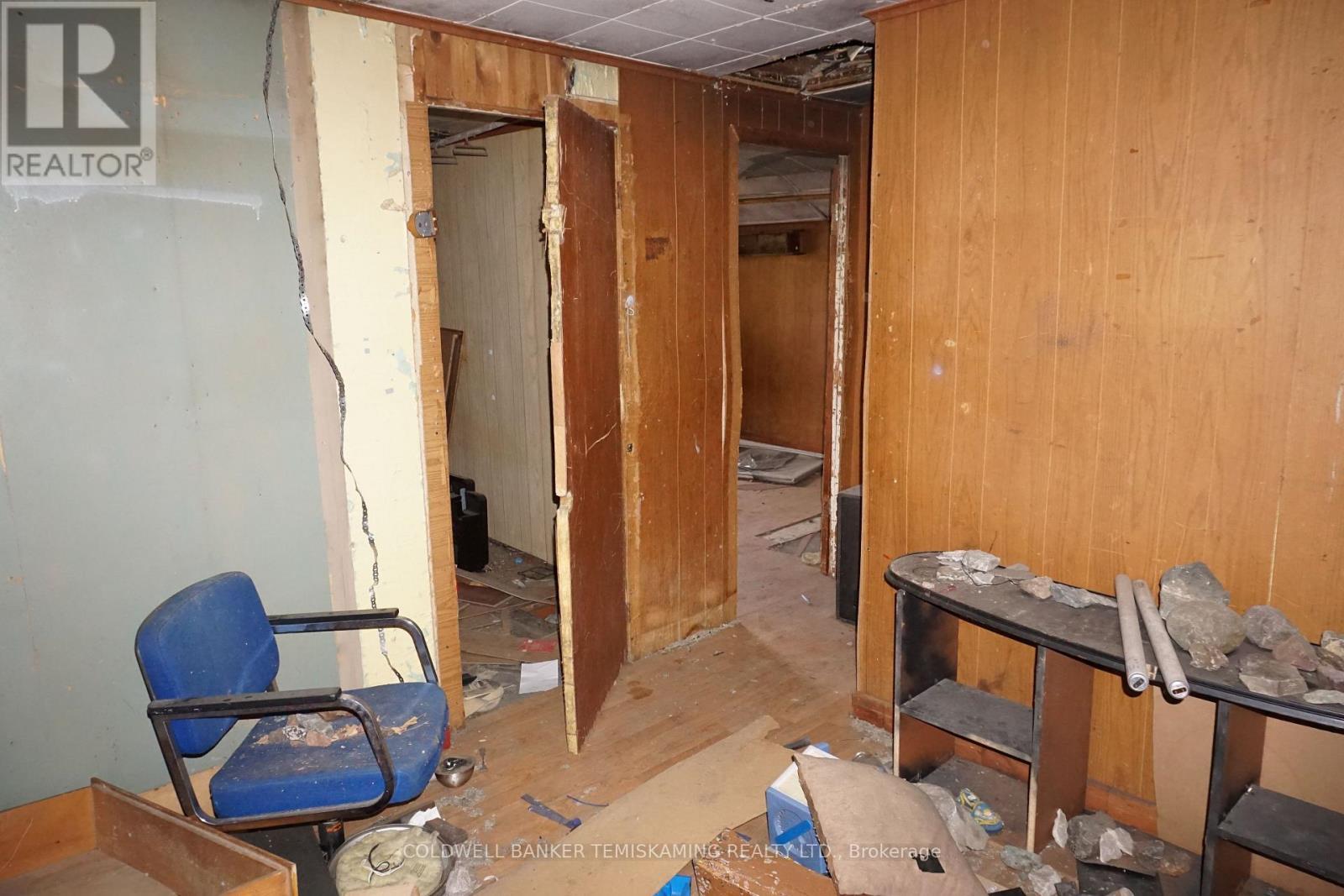 105 Jamieson Street, Cobalt, ON - Indoor