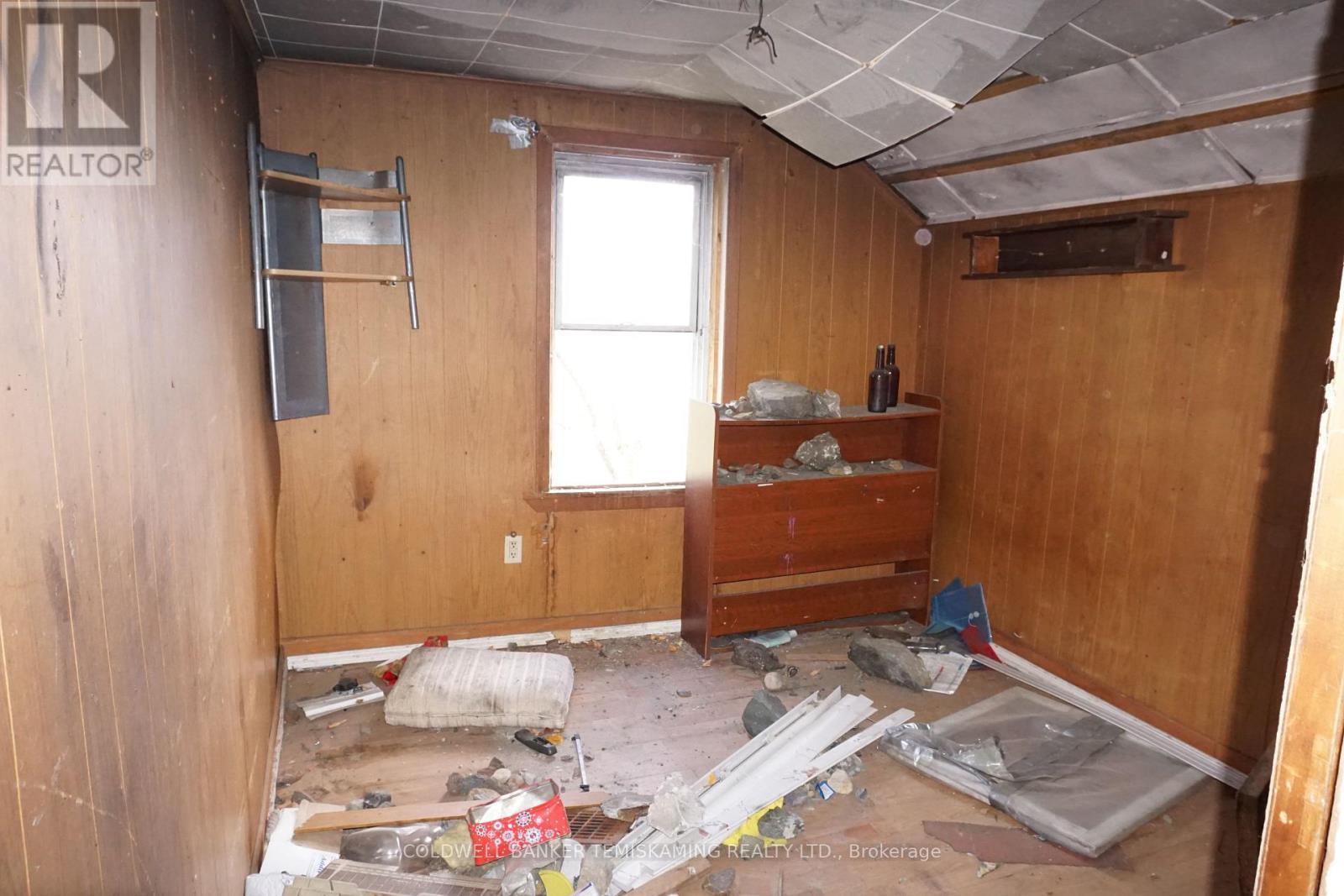 105 Jamieson Street, Cobalt, ON - Indoor