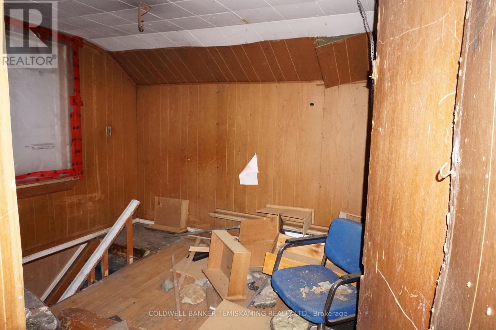 105 Jamieson Street, Cobalt, ON - Indoor