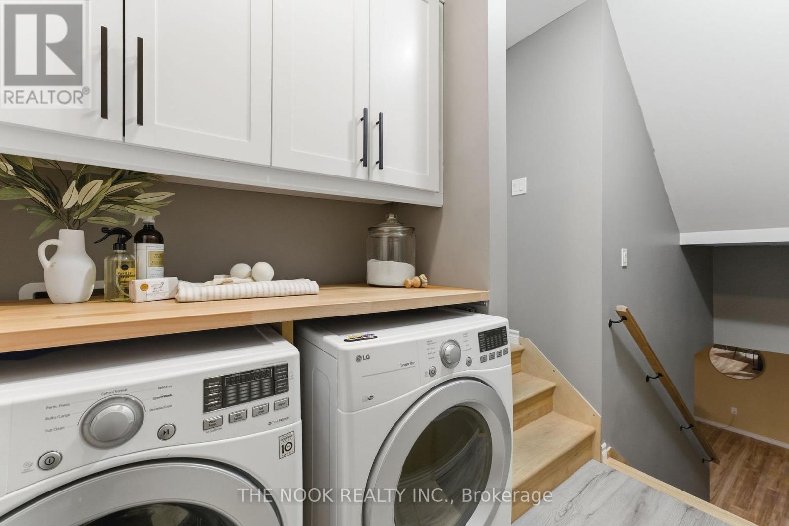89 Goodall Court, Centre Wellington (Fergus), ON - Indoor Photo Showing Laundry Room