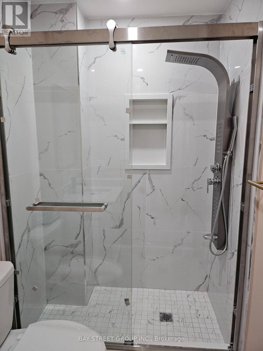 1B - 152 First Nations Trail, Vaughan, ON - Indoor Photo Showing Bathroom