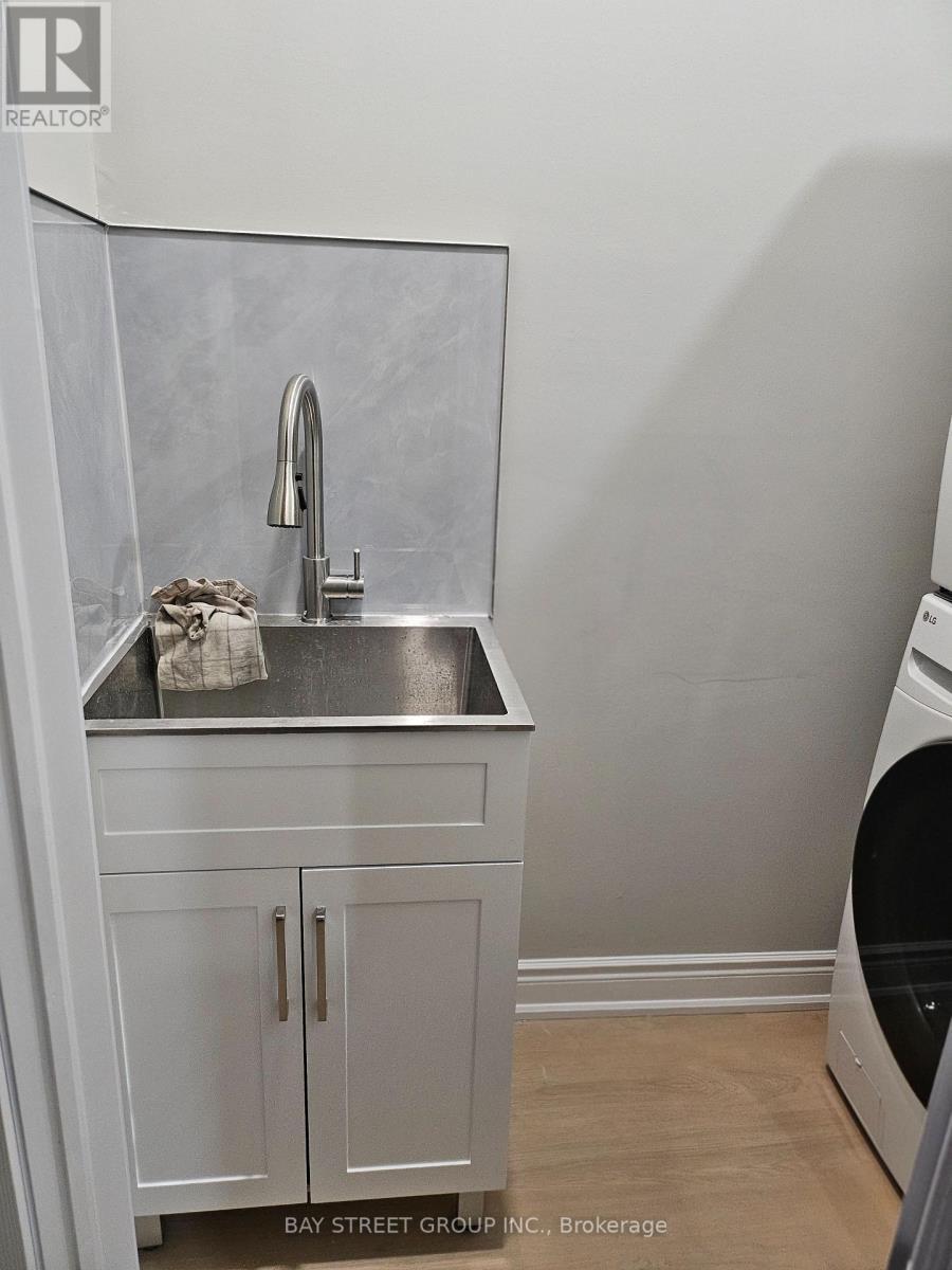 1B - 152 First Nations Trail, Vaughan, ON - Indoor Photo Showing Laundry Room