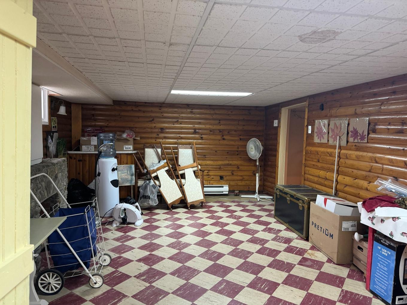 Basement - 97 - 99 Rue Monseigneur-Tessier O., Rouyn-Noranda, QC - Indoor Photo Showing Other Room