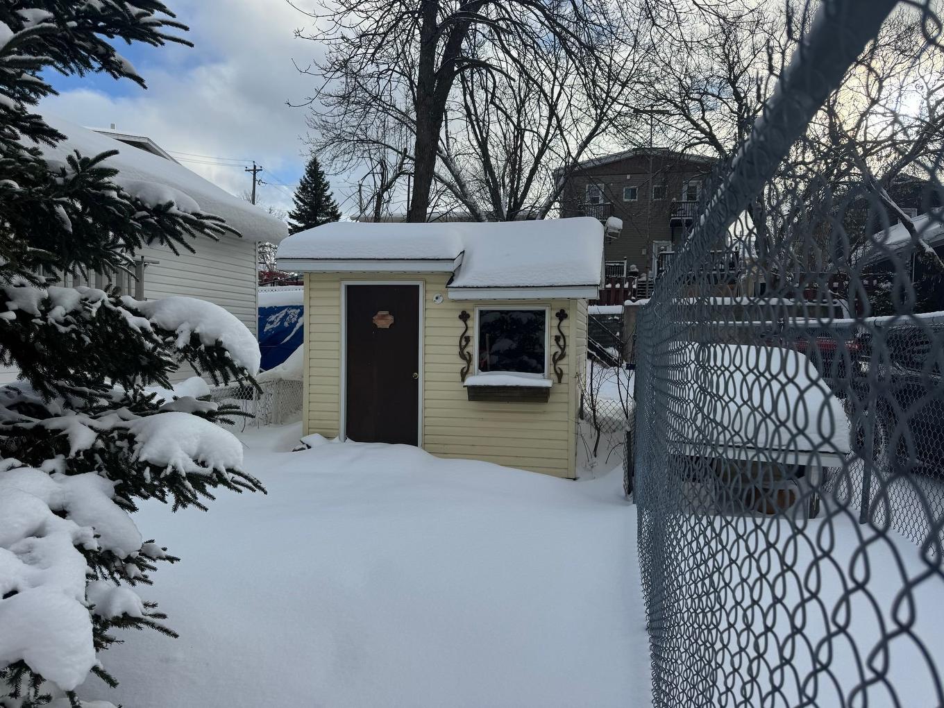 Shed - 97 - 99 Rue Monseigneur-Tessier O., Rouyn-Noranda, QC - Outdoor