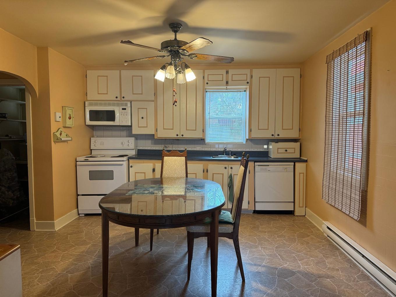 Kitchen - 97 - 99 Rue Monseigneur-Tessier O., Rouyn-Noranda, QC - Indoor Photo Showing Kitchen