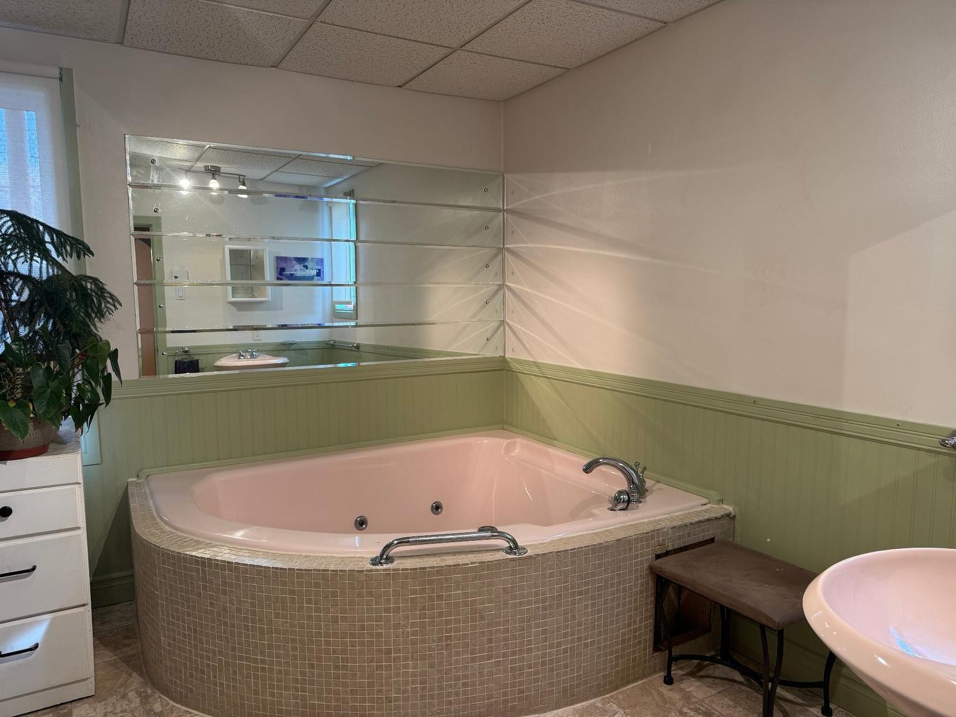 Bathroom - 97 - 99 Rue Monseigneur-Tessier O., Rouyn-Noranda, QC - Indoor Photo Showing Bathroom