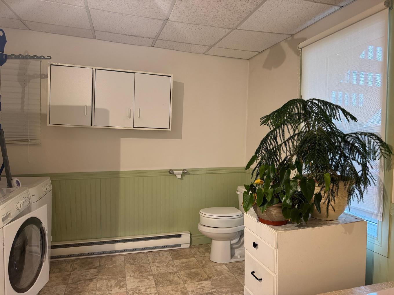 Bathroom - 97 - 99 Rue Monseigneur-Tessier O., Rouyn-Noranda, QC - Indoor Photo Showing Laundry Room