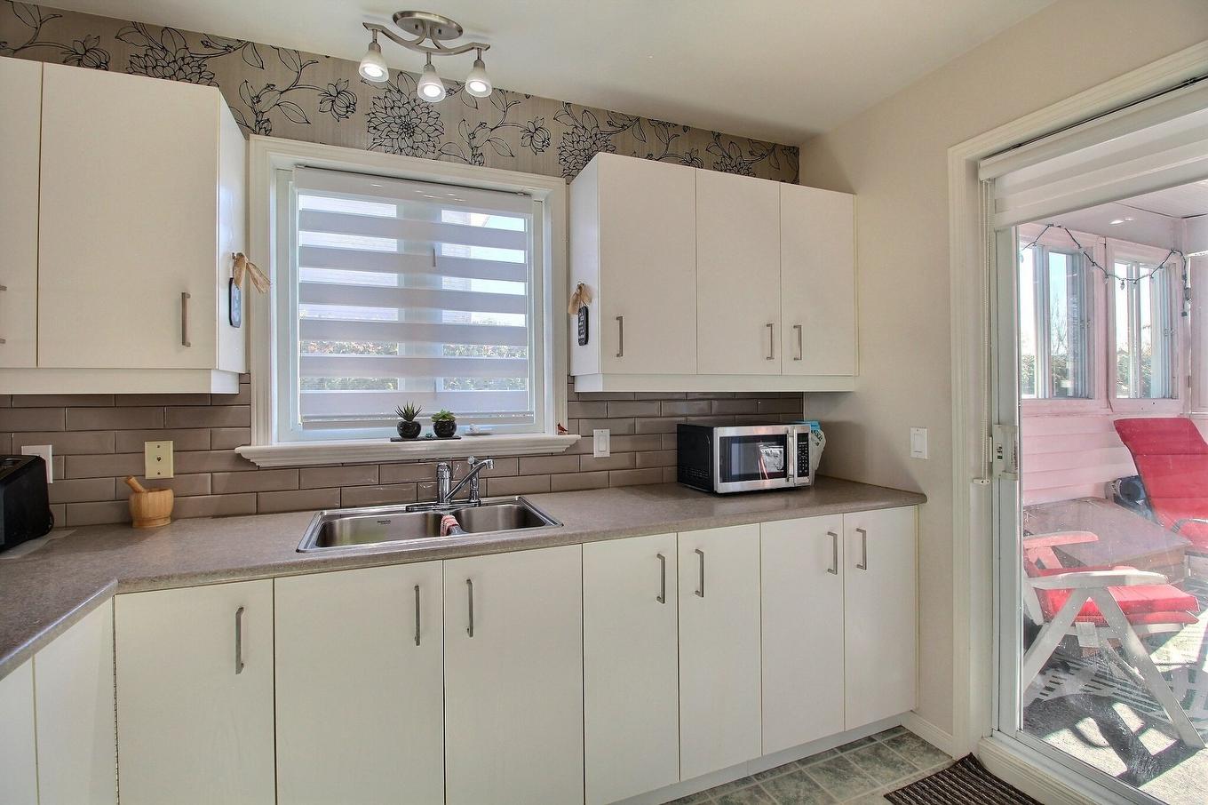 Cuisine - 6246 Rue Florent, Sherbrooke (Brompton/Rock Forest/Saint-Élie/Deauville), QC - Indoor Photo Showing Kitchen With Double Sink
