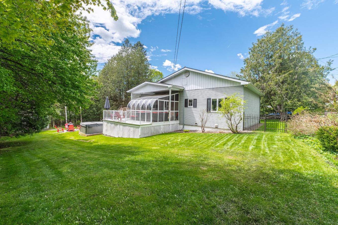 Back facade - 15 Rue Ekers, Sainte-Agathe-Des-Monts, QC - Outdoor