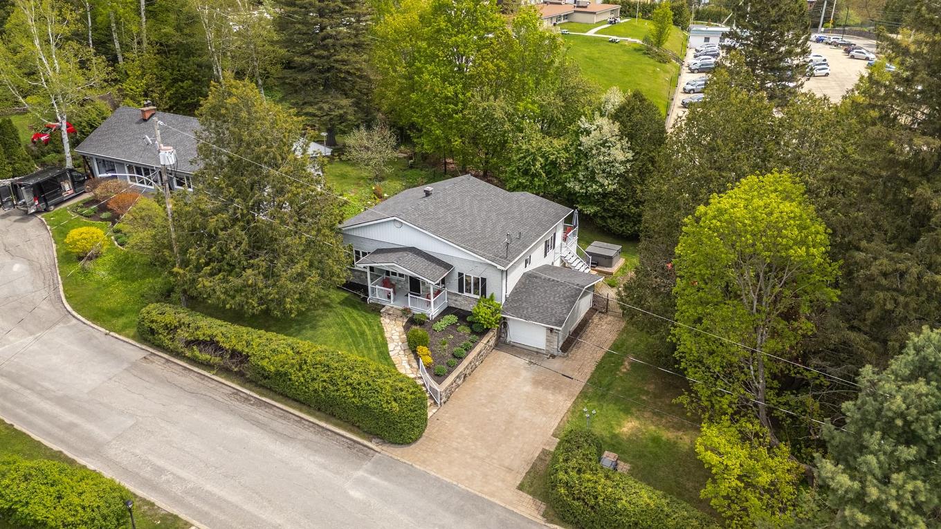 Aerial photo - 15 Rue Ekers, Sainte-Agathe-Des-Monts, QC - Outdoor