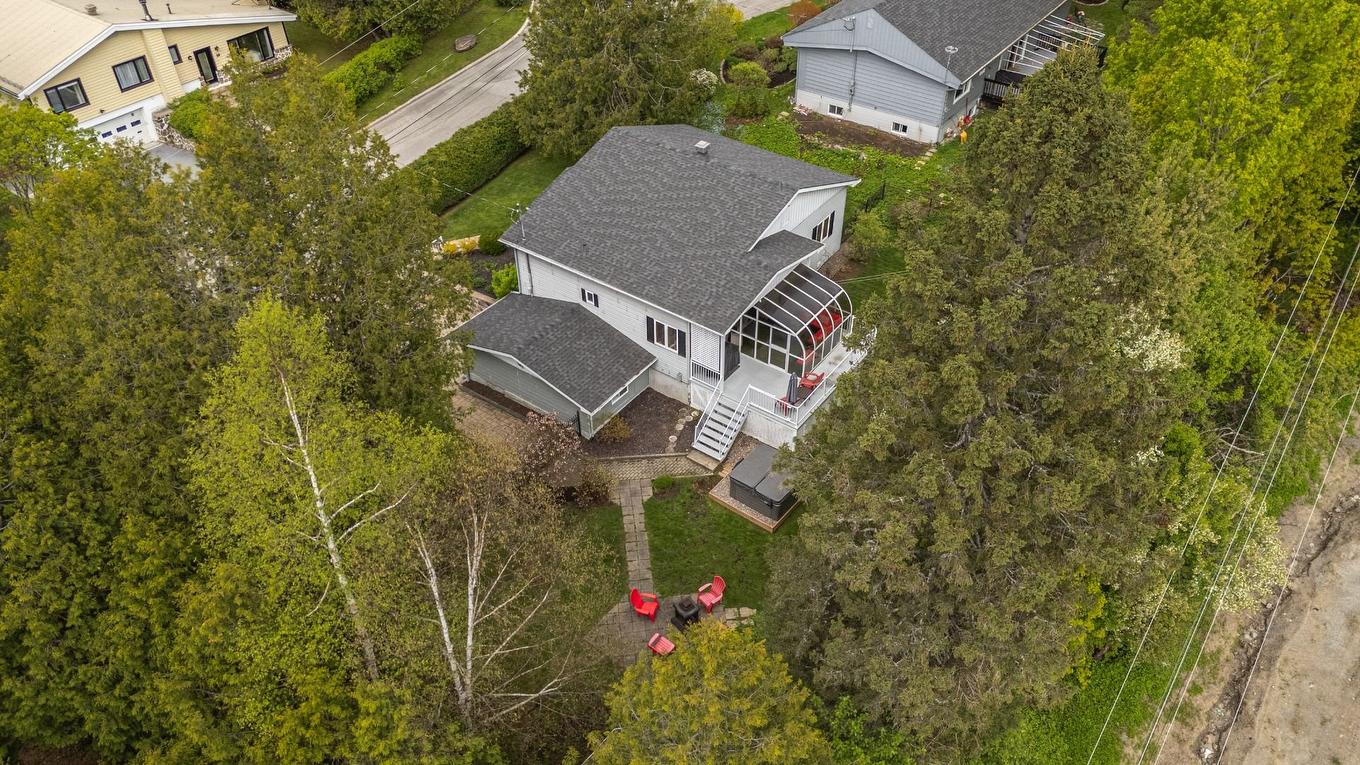 Aerial photo - 15 Rue Ekers, Sainte-Agathe-Des-Monts, QC - Outdoor