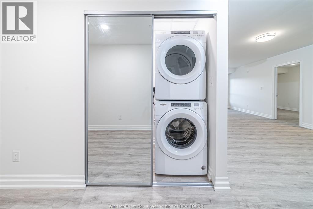 3320 Stella Crescent Unit# 111, Windsor, ON - Indoor Photo Showing Laundry Room