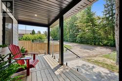 Peaceful Dead End Street. -