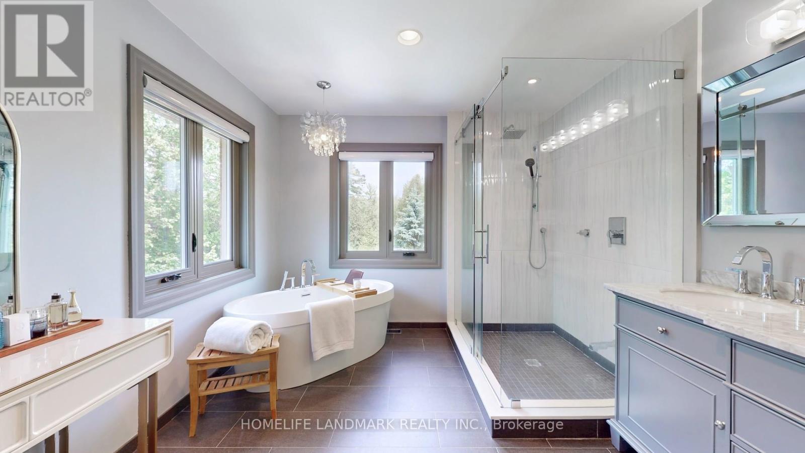 61 Sherrick Drive, Whitchurch-Stouffville, ON - Indoor Photo Showing Bathroom