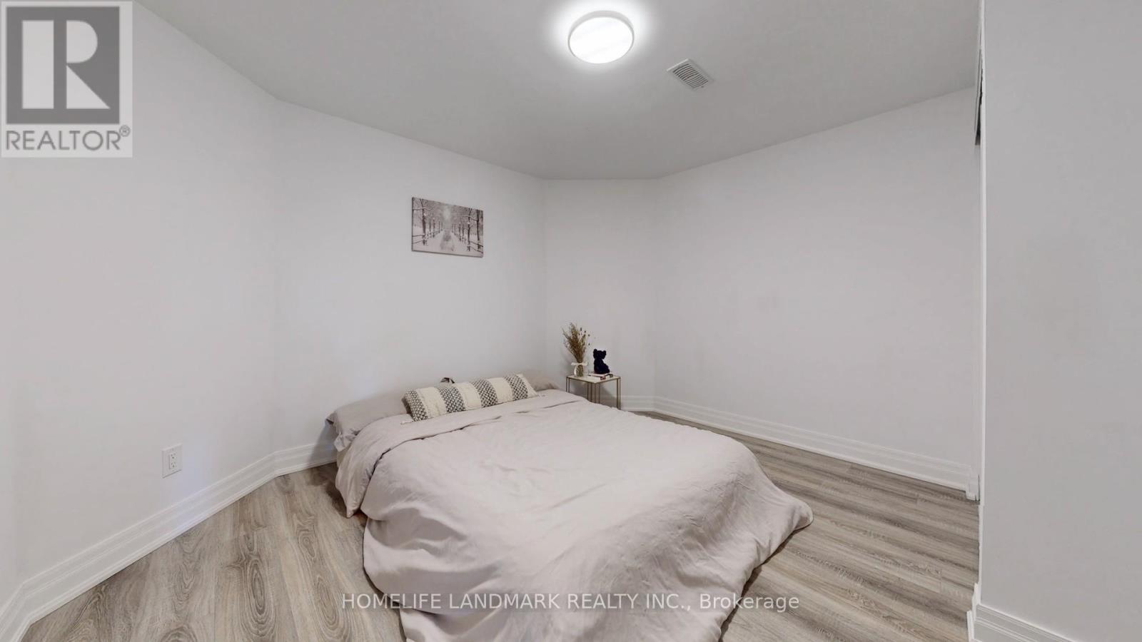 61 Sherrick Drive, Whitchurch-Stouffville, ON - Indoor Photo Showing Bedroom