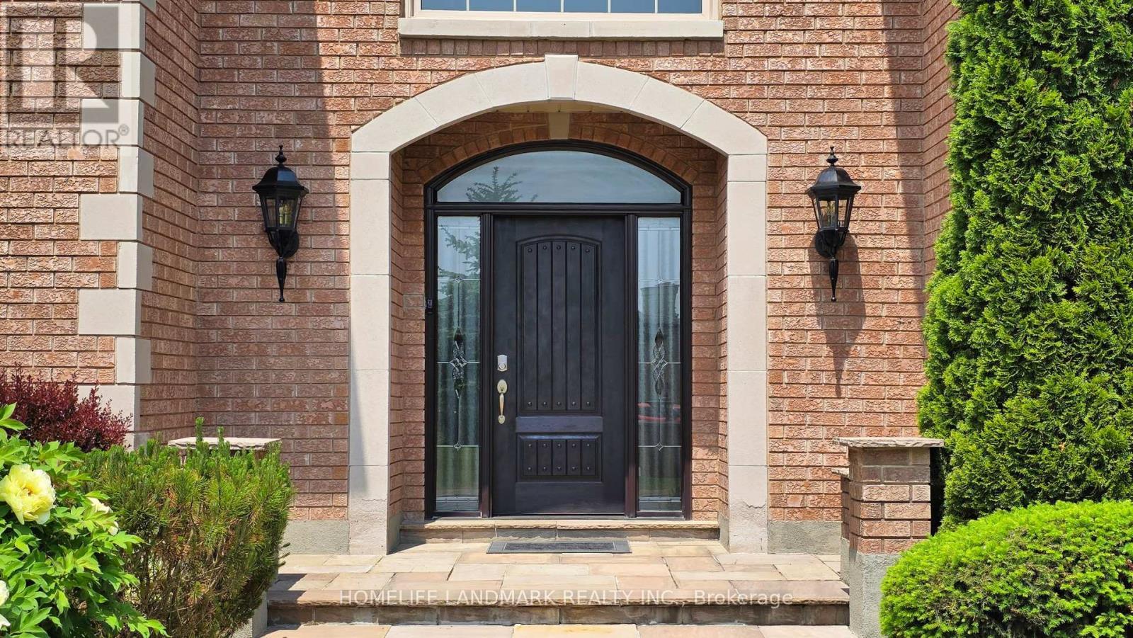 61 Sherrick Drive, Whitchurch-Stouffville, ON - Outdoor