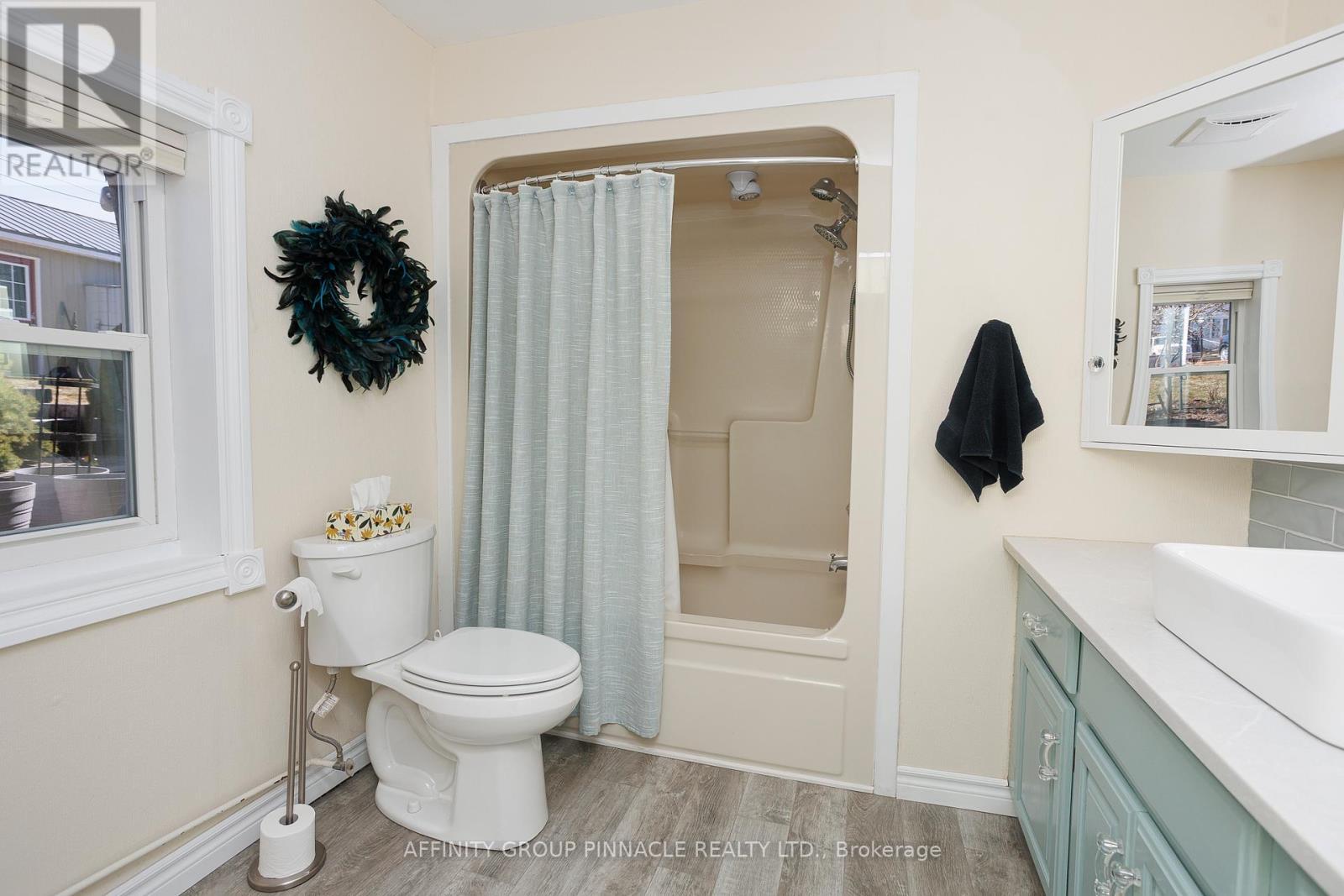 14 Oriole Road, Kawartha Lakes (Fenelon Falls), ON - Indoor Photo Showing Bathroom