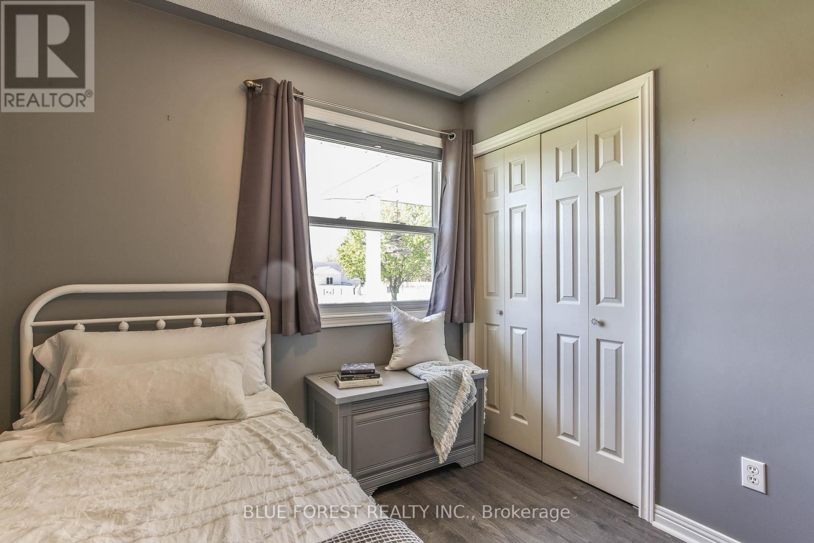 50000 Dingle Street, Malahide, ON - Indoor Photo Showing Bedroom