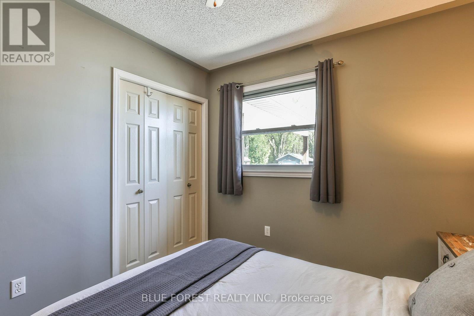 50000 Dingle Street, Malahide, ON - Indoor Photo Showing Bedroom