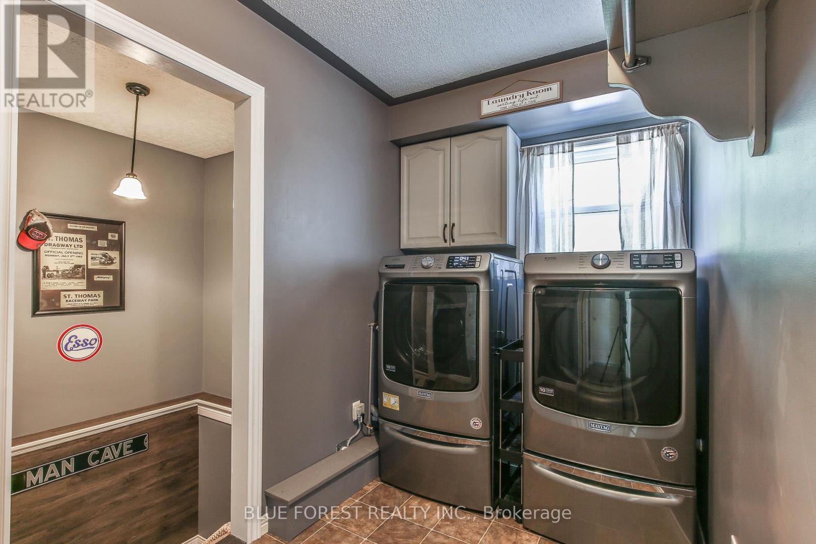 50000 Dingle Street, Malahide, ON - Indoor Photo Showing Laundry Room