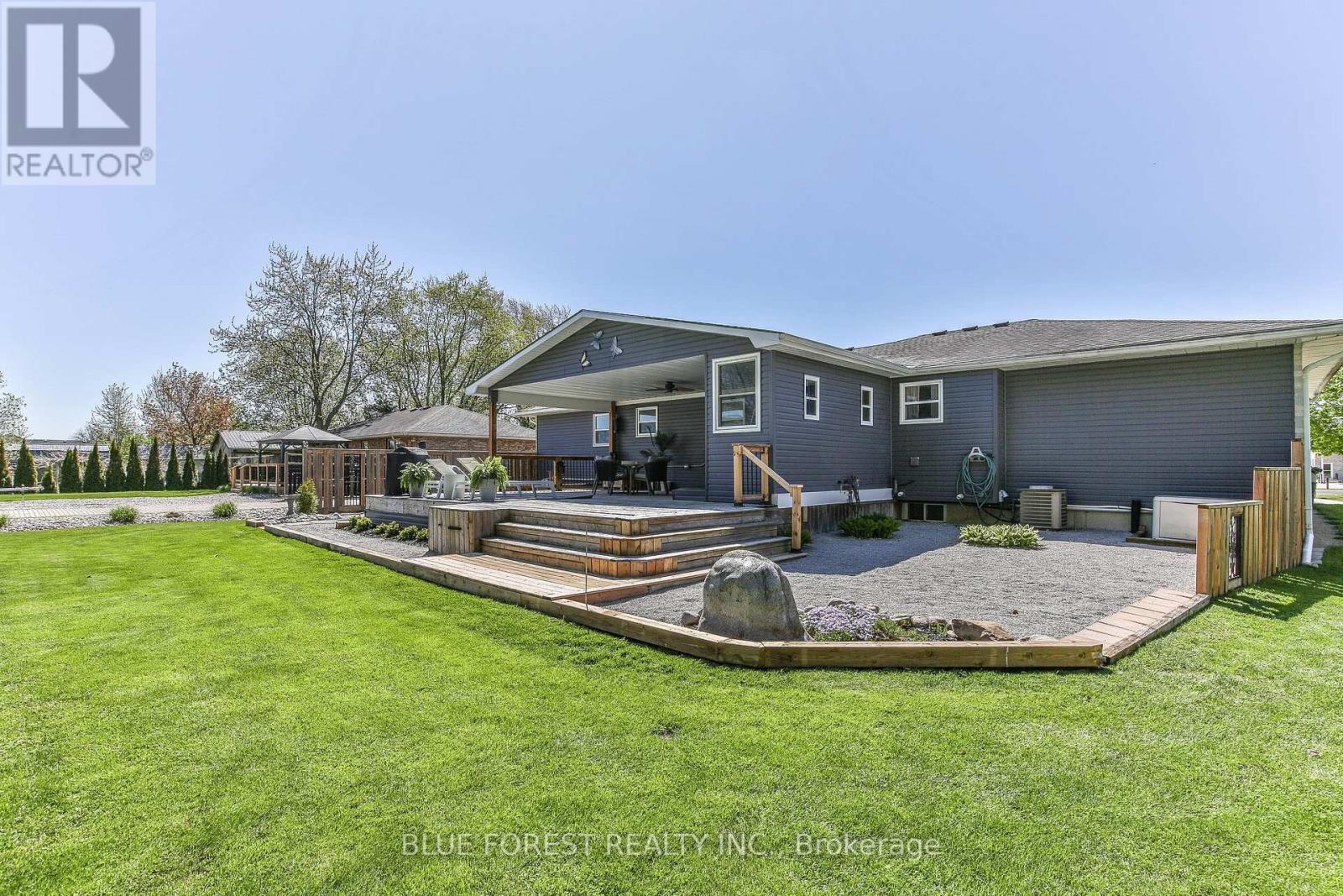 50000 Dingle Street, Malahide, ON - Outdoor With Deck Patio Veranda