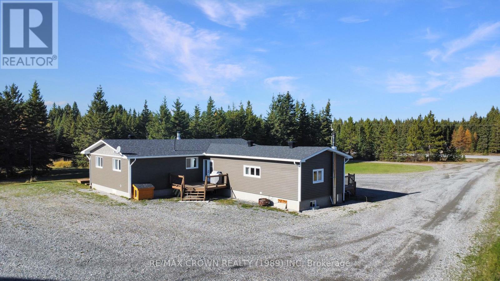 2027 Highway 11 W, Hearst, ON - Outdoor