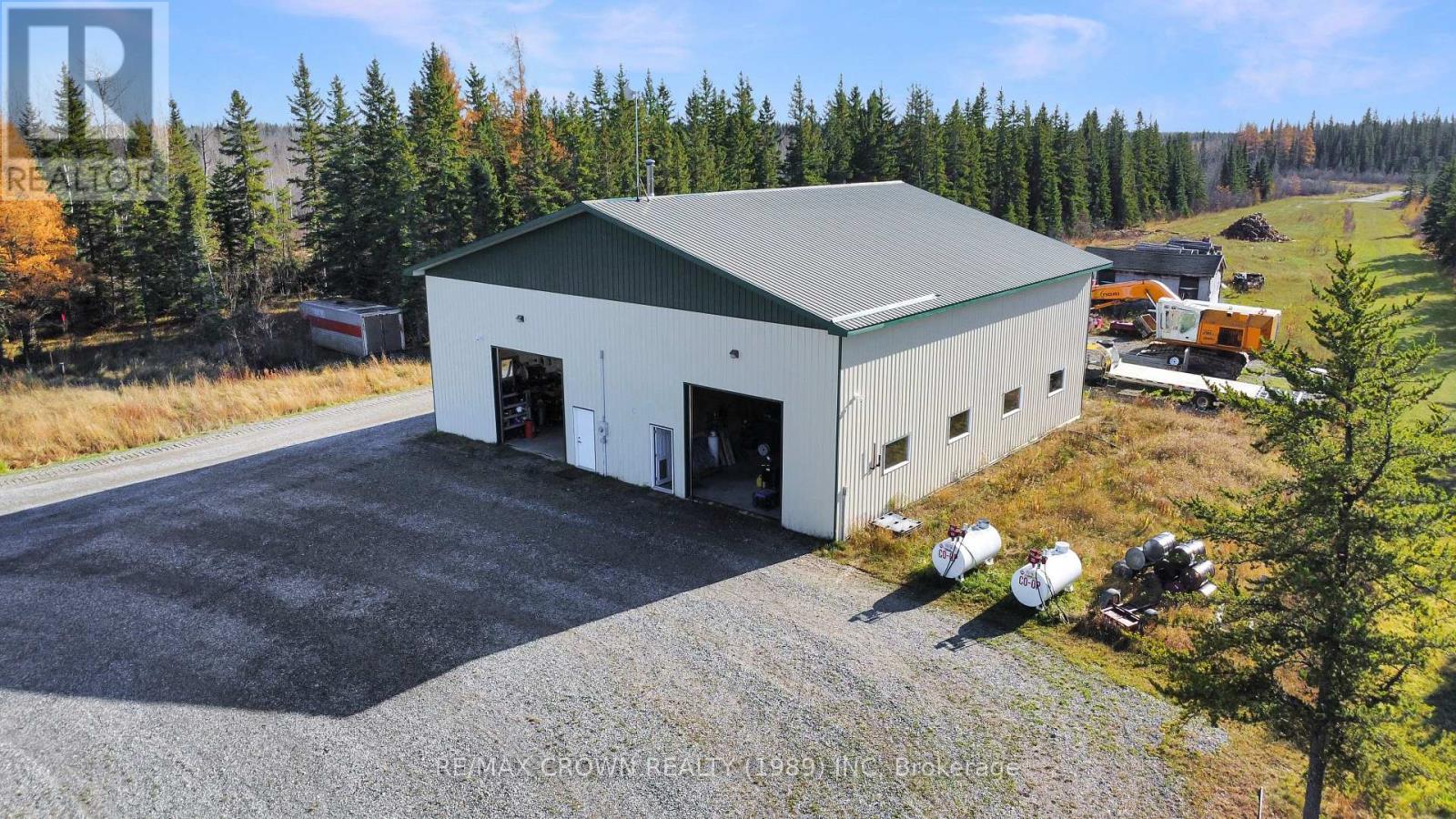 2027 Highway 11 W, Hearst, ON - Outdoor