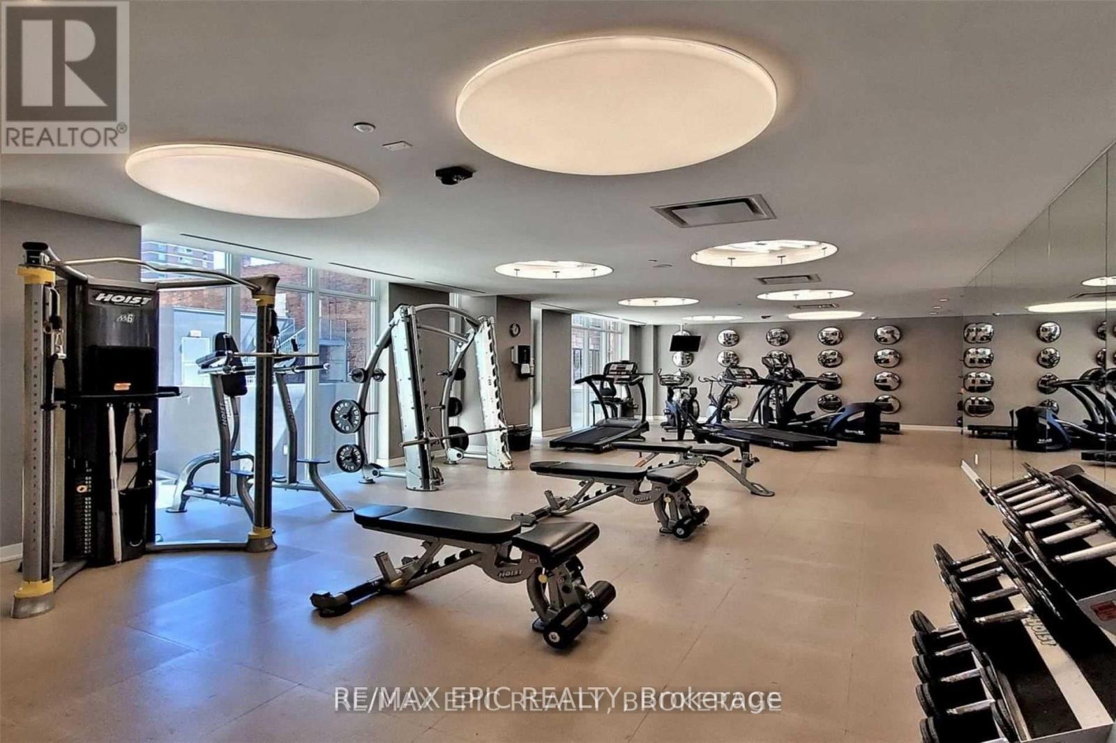 2703 - 75 St Nicholas Street, Toronto, ON - Indoor Photo Showing Gym Room