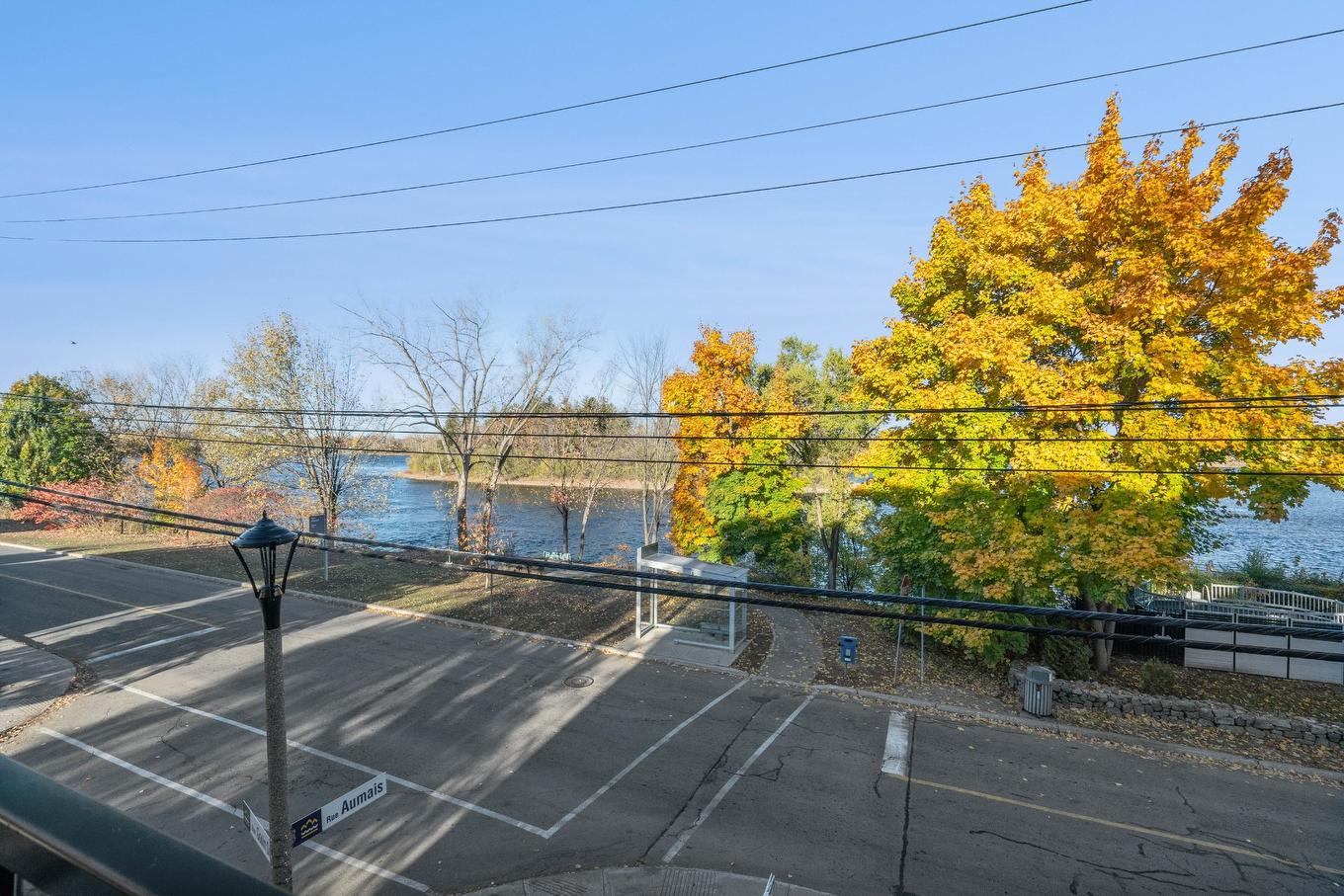 Water view - 201-14692 Boul. Gouin O., Montréal (Pierrefonds-Roxboro), QC - Outdoor
