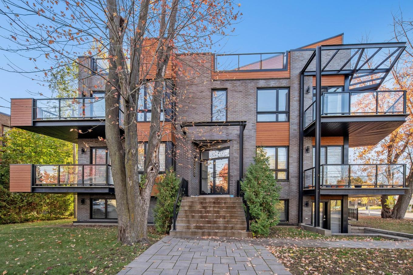 Frontage - 201-14692 Boul. Gouin O., Montréal (Pierrefonds-Roxboro), QC - Outdoor With Balcony With Facade